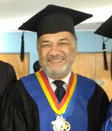 Prof. Douglas Bravo